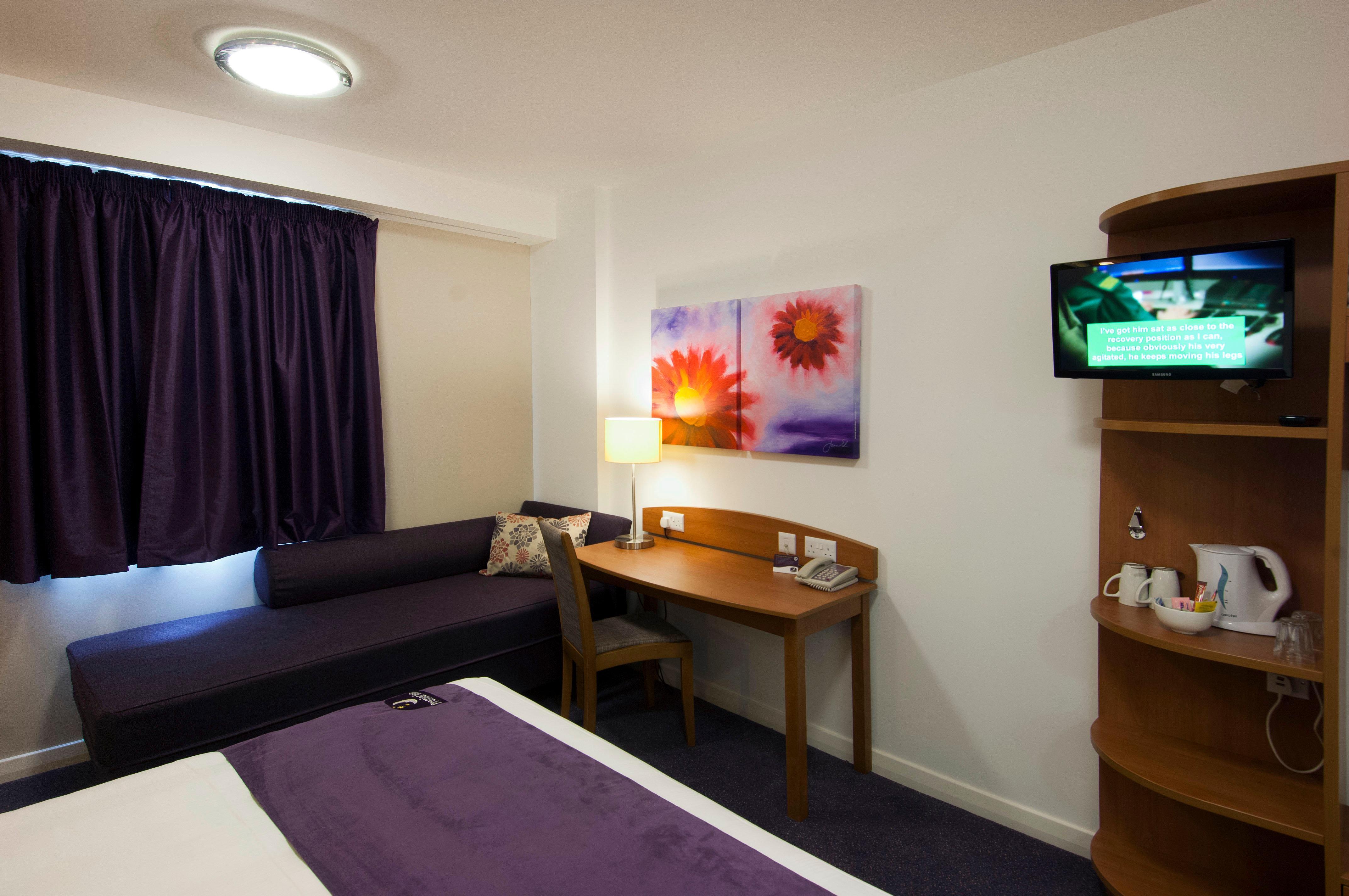 Holiday Inn Express London Stansted Airport, An Ihg Hotel Stansted Mountfitchet Εξωτερικό φωτογραφία