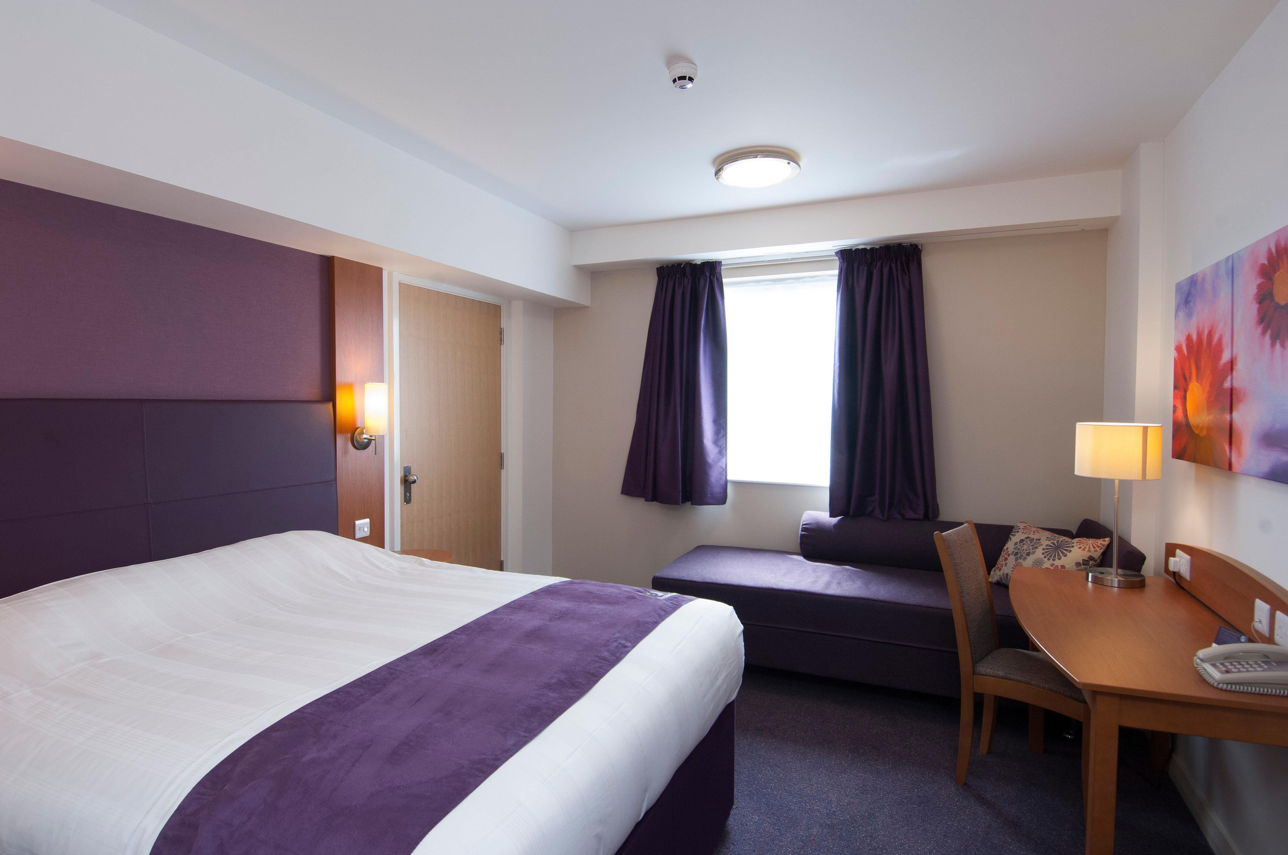 Holiday Inn Express London Stansted Airport, An Ihg Hotel Stansted Mountfitchet Εξωτερικό φωτογραφία