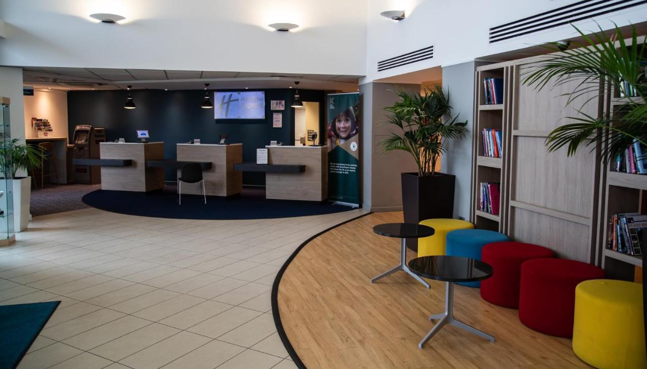 Holiday Inn Express London Stansted Airport, An Ihg Hotel Stansted Mountfitchet Εξωτερικό φωτογραφία