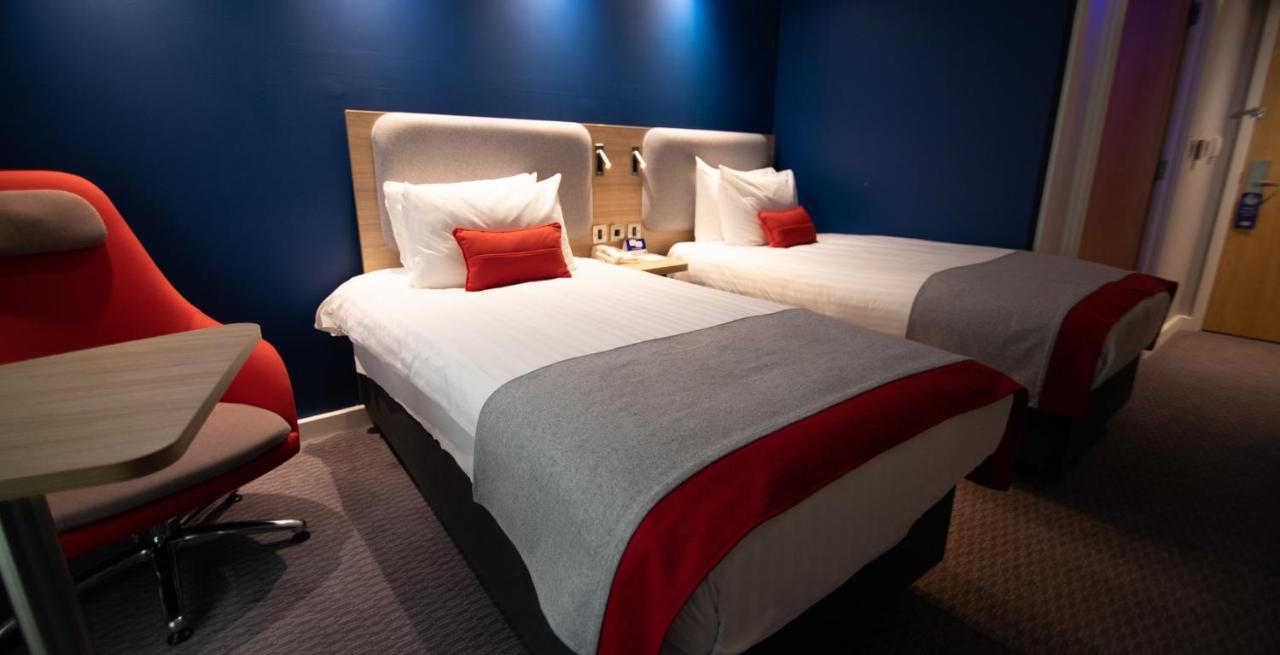 Holiday Inn Express London Stansted Airport, An Ihg Hotel Stansted Mountfitchet Εξωτερικό φωτογραφία