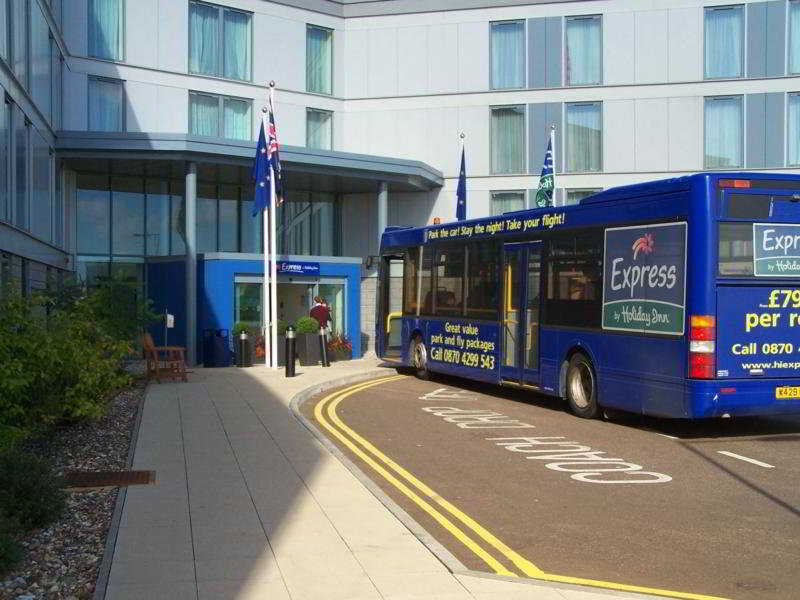 Holiday Inn Express London Stansted Airport, An Ihg Hotel Stansted Mountfitchet Εξωτερικό φωτογραφία