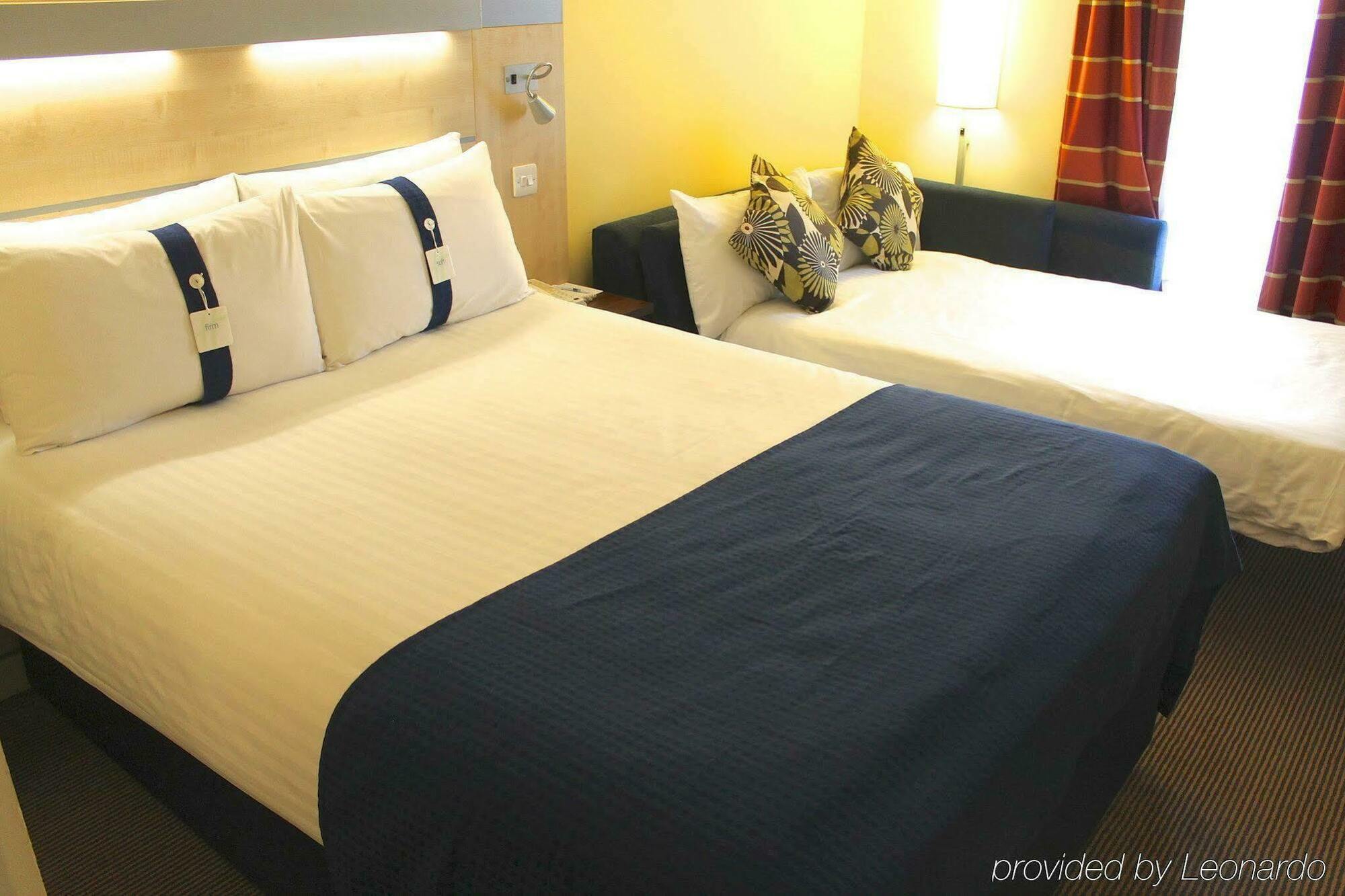 Holiday Inn Express London Stansted Airport, An Ihg Hotel Stansted Mountfitchet Εξωτερικό φωτογραφία